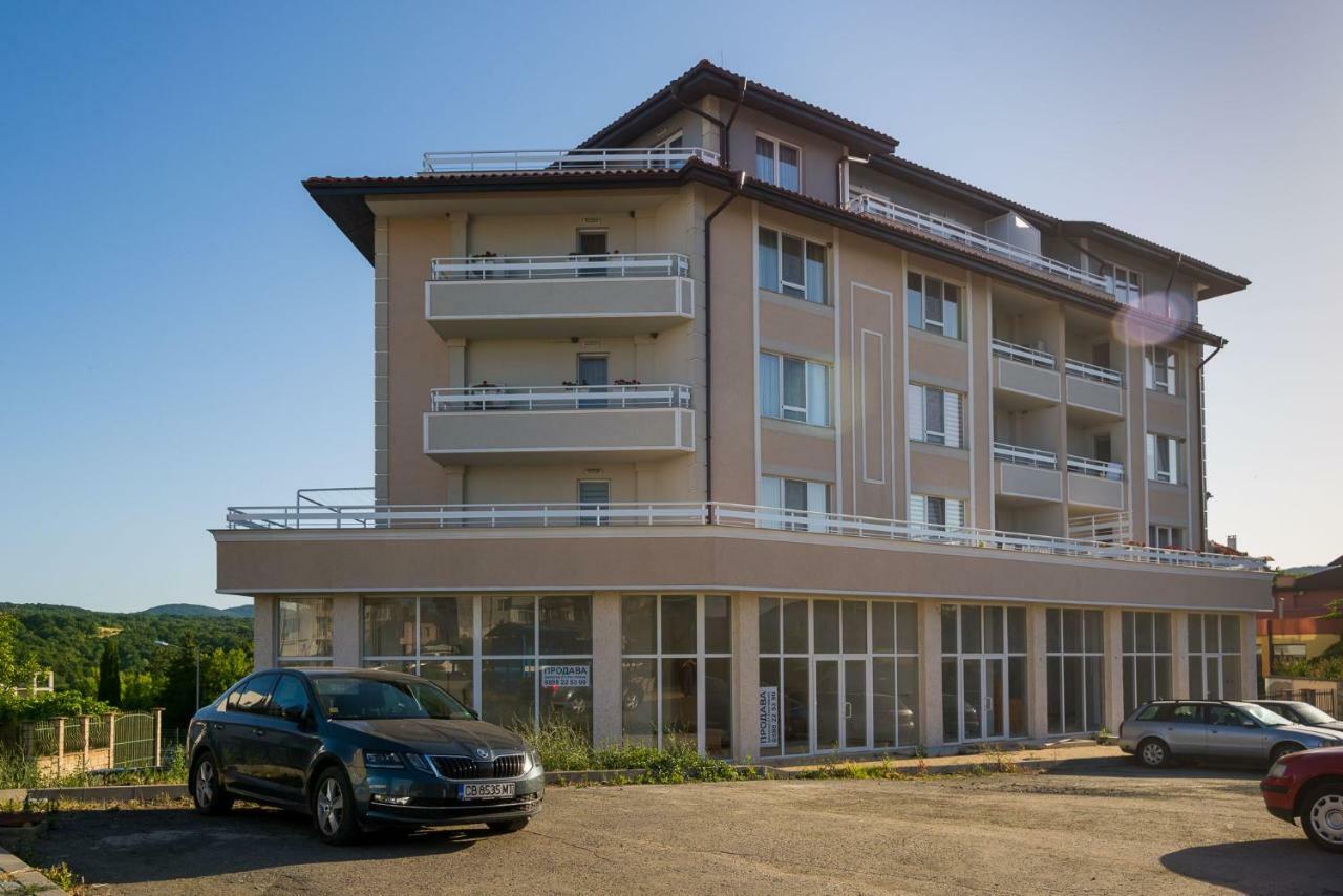Hiora Apartments Vasiliko Zarewo Exterior foto